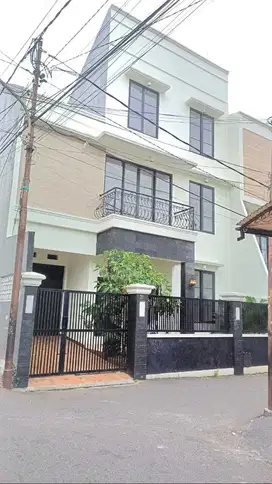 Dijual Rumah Bagus Nyaman Strategis Di Kalibata Jakarta Selatan