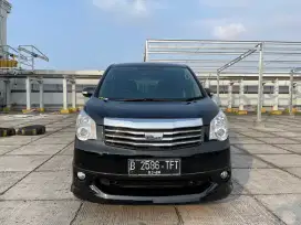 TOYOTA NAV1 V LIMITED LUXURY 2.0 AT 2016