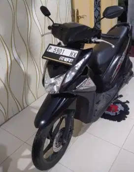 Di jual cepat motor beat ss lengkap