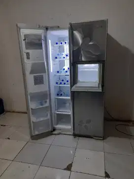 Jual kulkas 2pintu LG normal
