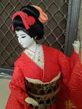 Boneka jepang asli