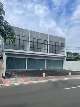 Ruko strategis bangunan baru siap huni di pondok kelapa duren sawit