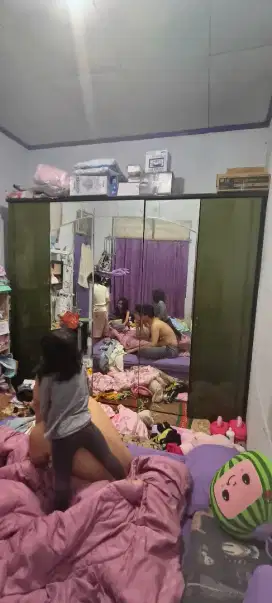 Lemari 5 pintu ( non serbuk )
