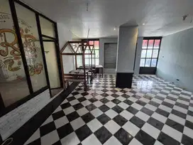 Ruang Usaha Strategis Ex Cafe di Cikutra Bandung