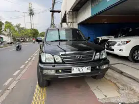 Toyota landcruiser cygnus 2003 AT transmisi zikzak 4x4 sunroof