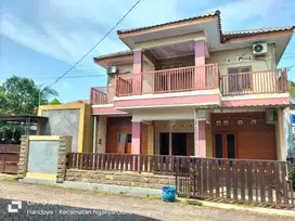 RUMAH SECOND 2 LANTAI ISTIMEWA DI NGALIYAN