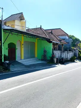 DIJUAL TOKO LUASAN KECIL LOKASI BATU BULAN GIANYAR