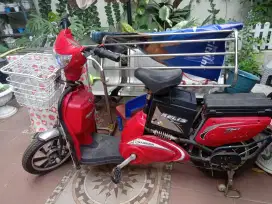 Sepeda listrik selis