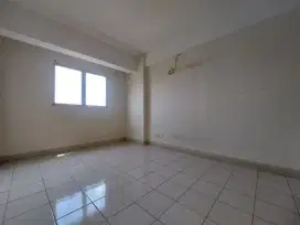 Disewakan unit unfurnished, akses mudah,  lokasi strategis, dekat Mall
