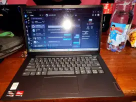 Lenovo V14 like new