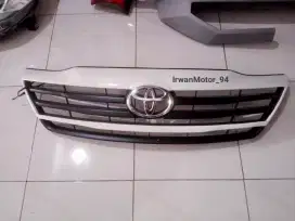 Grill depan Toyota Fortuner Trd 2012 2015