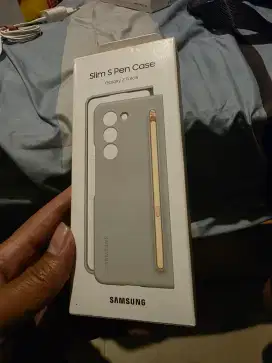 Dijual case original Samsung Fold 5, baru (gak jadi dipakai)