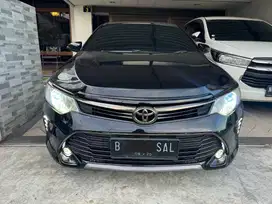 Toyota Camry 2.5 V 2015 Low KM