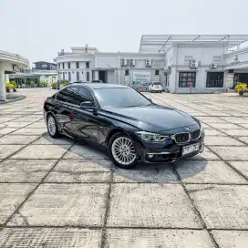 [26rb] BMW 320i Luxury 2018