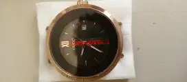 Jam tangan gucci