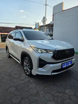 Innova zenix hybrid