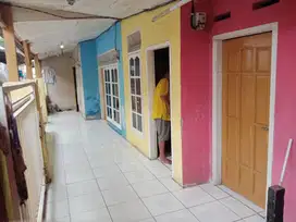 Jual kontrakan 4 pintu up sarakan ds pisangan jaya sepatan