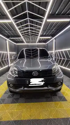Dijual mobil Terios ts at 2015 kondisi terawat like new bs cek nego