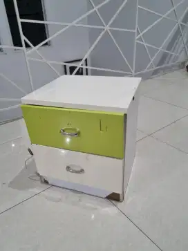 Meja Laci 2 Tingkat Minimalis