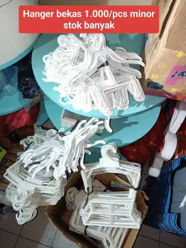 Hanger gantungan baju bekas usaha