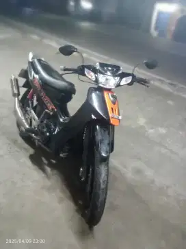 F1Zr THN 2004 plat b