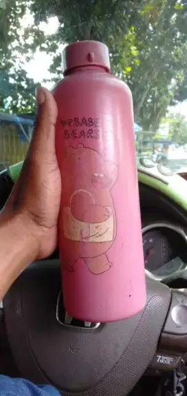 Di jual aja mana tau laku ada botol dan termos air yg cepat aja