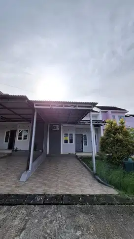 Dikontrakan Perumahan New Castle Jambi