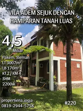 VILA ADEM SEJUK DENGAN HAMPARAN TANAH LUAS