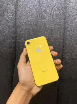 DIJUAL IPHONE XR 128GB YELLOW NOMINUS ALLOP