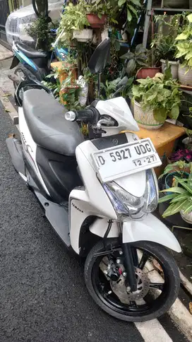 Yamaha Mio S Putih 2017