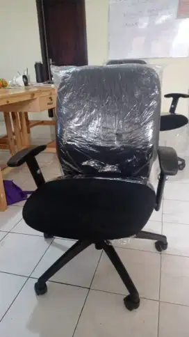 Di jual Kursi dan meja kantor