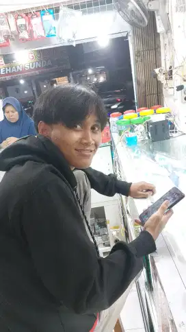 Buka Lowongan Toko HP