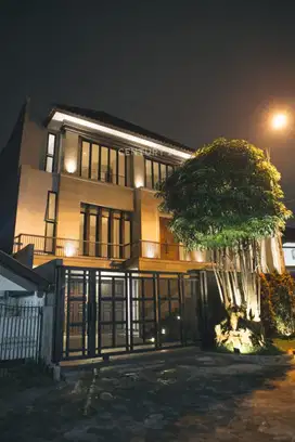 Rumah Posisi Hook Dekat PIM Di Pondok Indah FR16326