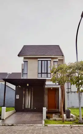 DISEWAKAN RUMAH NORTHWEST CENTRAL CITRALAND FURNISH 2LT 2KT