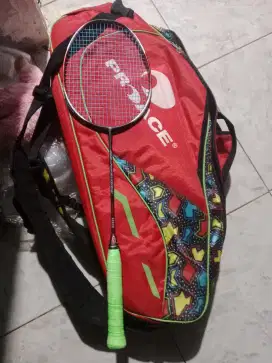 Raket badminton + sepatu