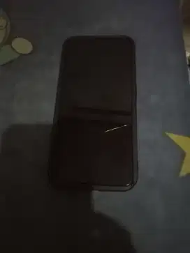 Hp OPO f11 kaca retak dikit
