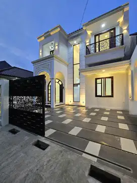 Rumah baru sangat mewah dan clasic siap huni di  komplek pondok kelapa