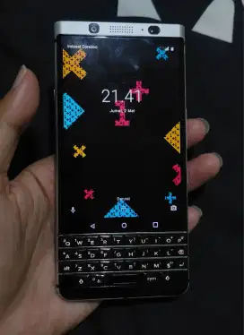 Blackberry keyone antik jarang ada