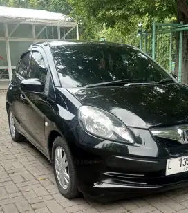 2012 Honda brio cbu AT
