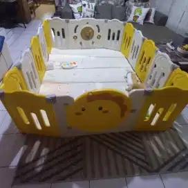 Pagar bayi untuk bermain