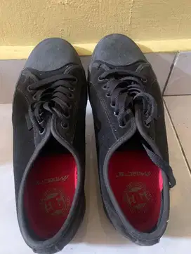 Sepatu DC original