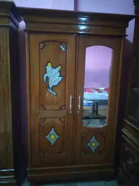 LEMARI PAKAIAN Rumah mebel kuningan caracas