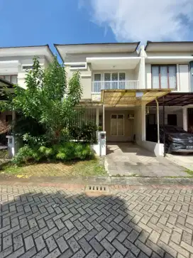 HOT SALE!!!RUMAH BAGUS SIAP HUNI LOKASI STRATEGIS AMAN DAN NYAMAN