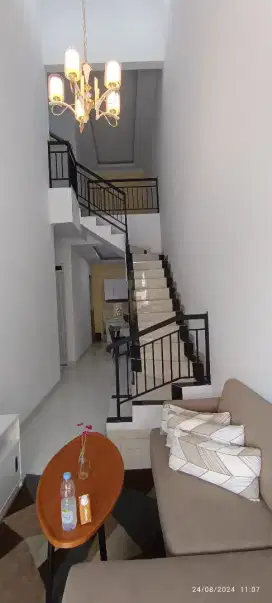 RUMAH 2 LANTAI DI BUMI ANGGREK KARANG SATRIA BEKASI