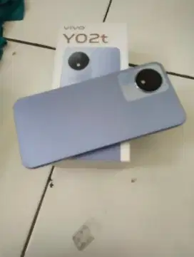 Vivo Y02T   4/64   Dus HP cas ga Ori  minus pemakaian aja