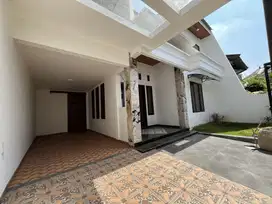 Rumah Mewah Araya Blok Depan Lantai2 Siap Huni