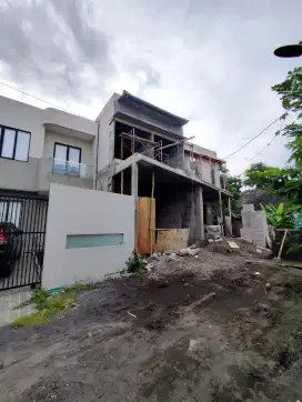 Sisa 1unit, Rumah 2lantai Wiyung Brantas Permai