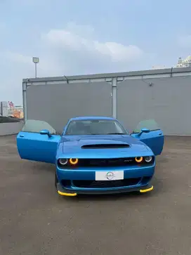 Di jual Dodge Challenger SRT Demon 6.2L Biru dalam Hitam nik 2025