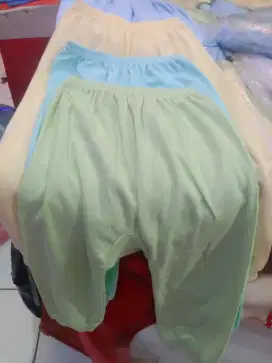 Dijual cepat celana panjang bayi mau tutup toko