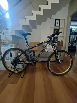 Sepeda MTB KHS XC 604 fullsus